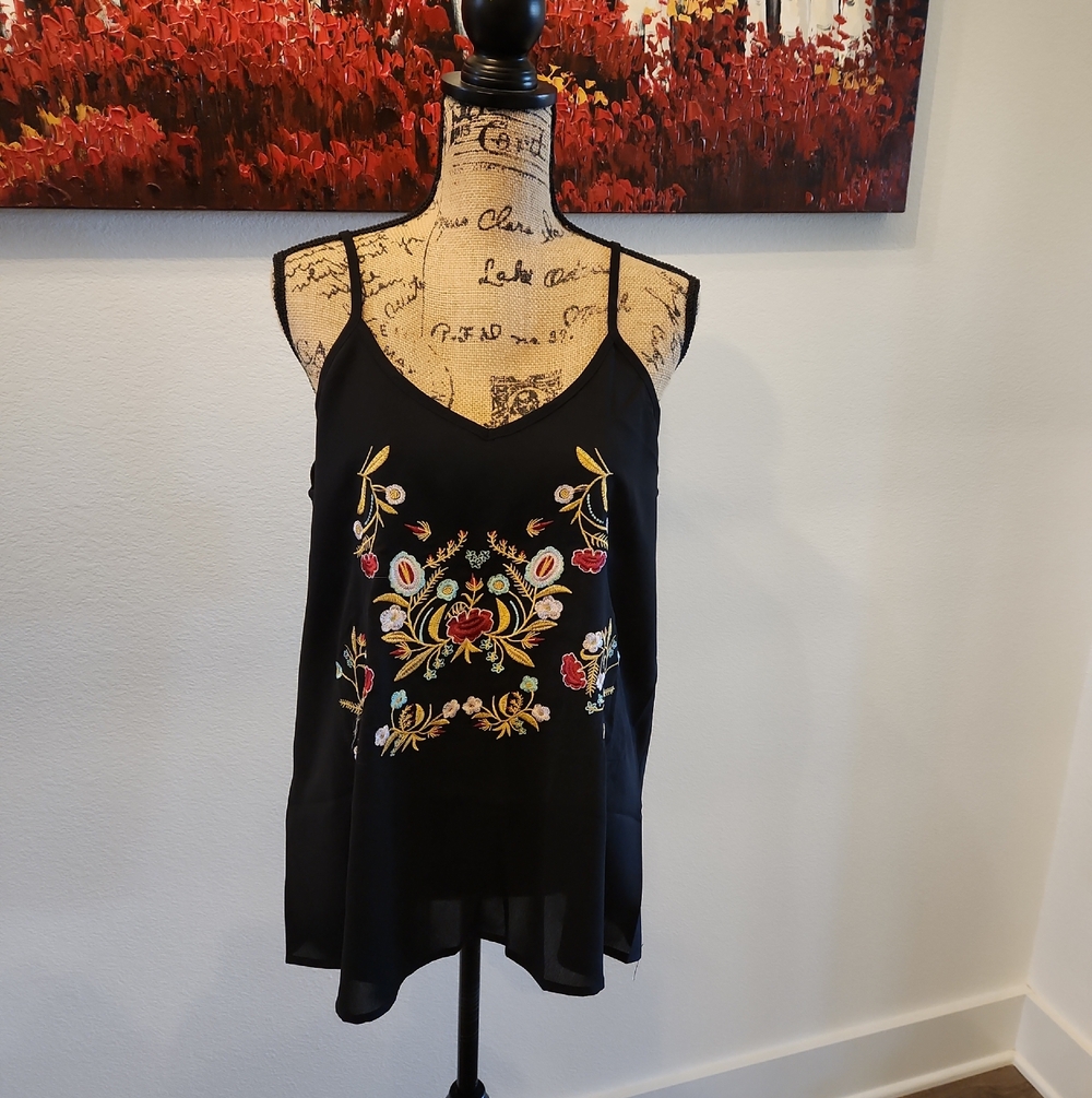 Embroidered Black Floral V-Neck Camisole